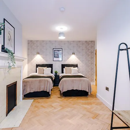 아파트 Central York Penthouse With Private Roof Terrace 요크