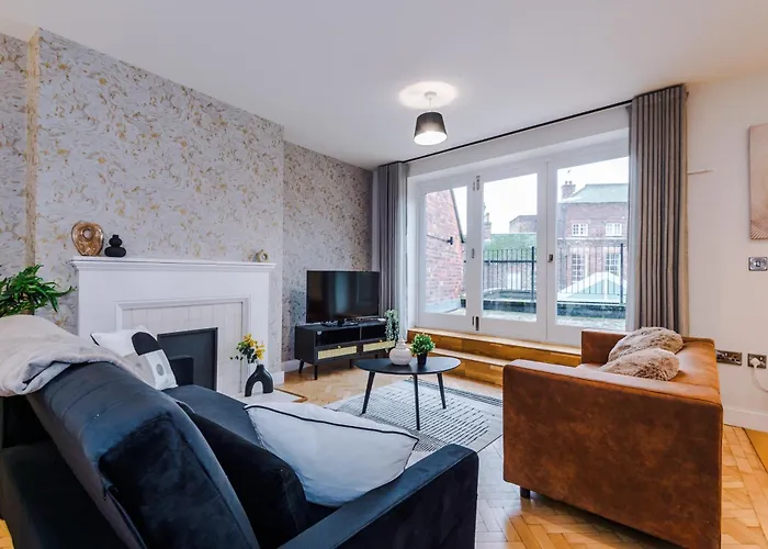 Central York Penthouse With Private Roof Terrace York