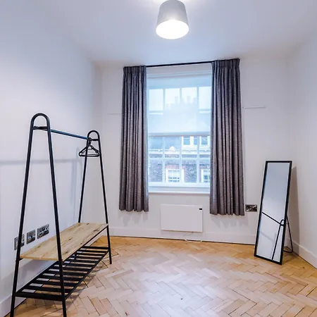 Апартаменты Central York Penthouse With Private Roof Terrace Йорк
