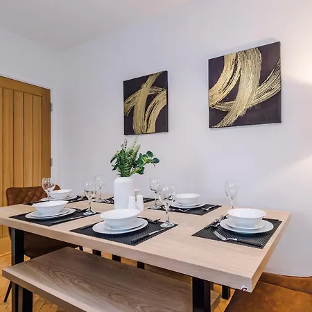 Апартаменты Central York Penthouse With Private Roof Terrace *