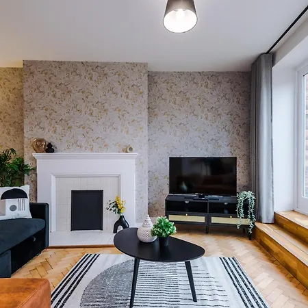 Central York Penthouse With Private Roof Terrace يورك